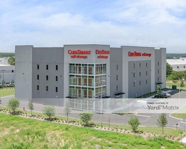 Storage Units for Rent available at 45630 US Highway 27, Davenport, FL 33897