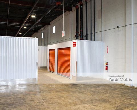 Source URL: https://cdnsc.rentcafe.com/dmslivecafe/3/1820991/1820991-1-3.jpg?width=-1&height=385&quality=80