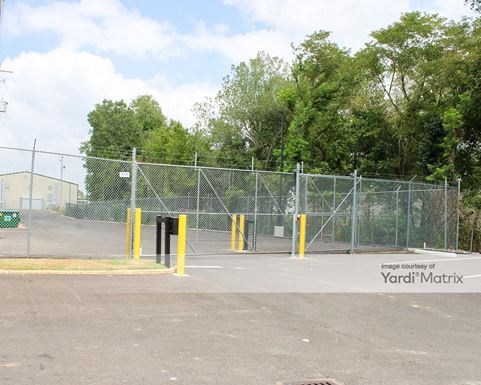 Source URL: https://cdnsc.rentcafe.com/dmslivecafe/3/1820991/1820991-1-6.jpg?width=-1&height=385&quality=80