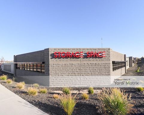 Source URL: https://cdnsc.rentcafe.com/dmslivecafe/3/1820993/1820993-1-2.jpg?width=-1&height=385&quality=80