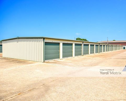 Source URL: https://cdnsc.rentcafe.com/dmslivecafe/3/1837951/1837951-1-4.jpg?width=-1&height=385&quality=80