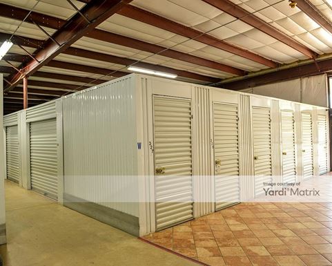 Source URL: https://cdnsc.rentcafe.com/dmslivecafe/3/1837955/1837955-1-5.jpg?width=-1&height=385&quality=80