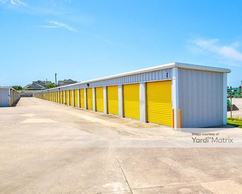 Source URL: https://cdnsc.rentcafe.com/dmslivecafe/3/1837959/1837959-1-5.jpg?width=-1&height=385&quality=80