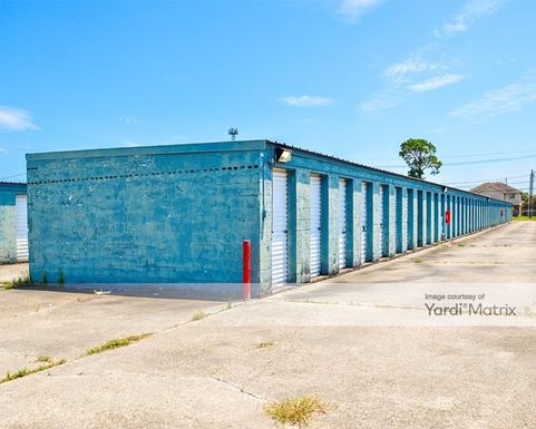 Source URL: https://cdnsc.rentcafe.com/dmslivecafe/3/1837961/1837961-1-5.jpg?width=-1&height=385&quality=80