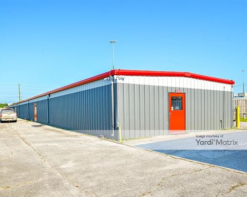 Source URL: https://cdnsc.rentcafe.com/dmslivecafe/3/1837972/1837972-1-3.jpg?width=-1&height=385&quality=80