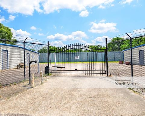 Source URL: https://cdnsc.rentcafe.com/dmslivecafe/3/1837977/1837977-1-2.jpg?width=-1&height=385&quality=80