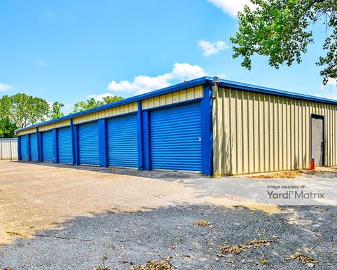 Source URL: https://cdnsc.rentcafe.com/dmslivecafe/3/1837977/1837977-1-5.jpg?width=-1&height=385&quality=80