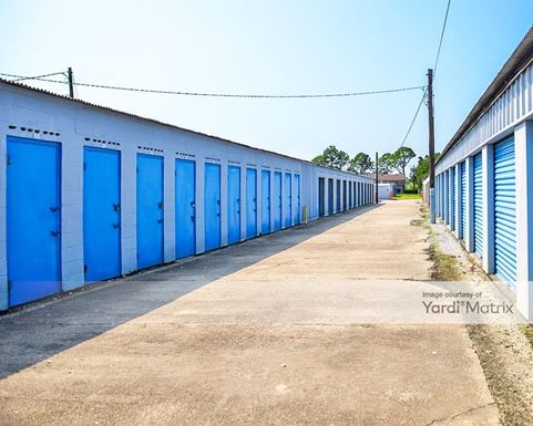 Source URL: https://cdnsc.rentcafe.com/dmslivecafe/3/1837980/1837980-1-5.jpg?width=-1&height=385&quality=80