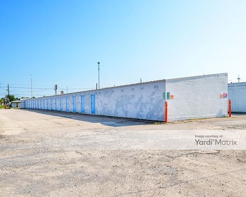 Source URL: https://cdnsc.rentcafe.com/dmslivecafe/3/1837982/1837982-1-5.jpg?width=-1&height=385&quality=80