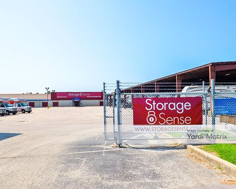 Source URL: https://cdnsc.rentcafe.com/dmslivecafe/3/1837983/1837983-1-2.jpg?width=-1&height=385&quality=80