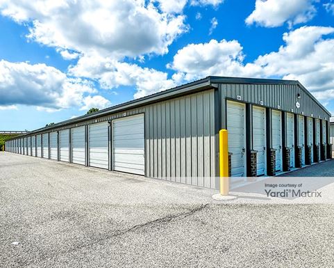 Source URL: https://cdnsc.rentcafe.com/dmslivecafe/3/1838022/1838022-1-6.jpg?width=-1&height=385&quality=80