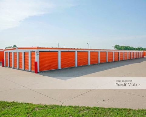 Source URL: https://cdnsc.rentcafe.com/dmslivecafe/3/1838044/1838044-1-4.jpg?width=-1&height=385&quality=80