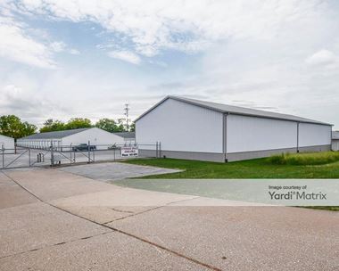 Storage Units for Rent available at 2960 Hickory Grove Road, Davenport, IA 52806
