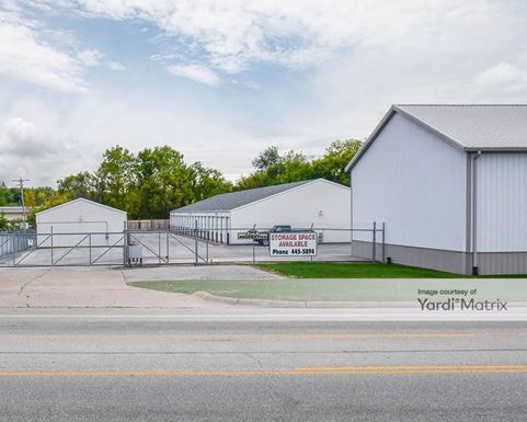 Source URL: https://cdnsc.rentcafe.com/dmslivecafe/3/1838082/1838082-1-3.jpg?width=-1&height=385&quality=80