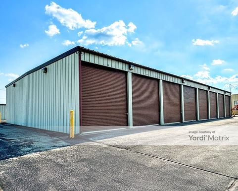 Source URL: https://cdnsc.rentcafe.com/dmslivecafe/3/1838093/1838093-1-4.jpg?width=-1&height=385&quality=80