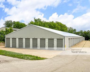 Storage Units for Rent available at 4417 North Brady Street, Davenport, IA 52806