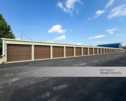 Source URL: https://cdnsc.rentcafe.com/dmslivecafe/3/1838103/1838103-1-2.jpg?width=-1&height=385&quality=80