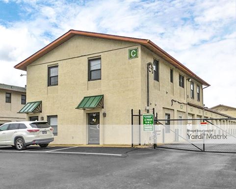 Source URL: https://cdnsc.rentcafe.com/dmslivecafe/3/1838112/1838112-1-4.jpg?width=-1&height=385&quality=80