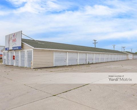 Source URL: https://cdnsc.rentcafe.com/dmslivecafe/3/1838133/1838133-1-3.jpg?width=-1&height=385&quality=80