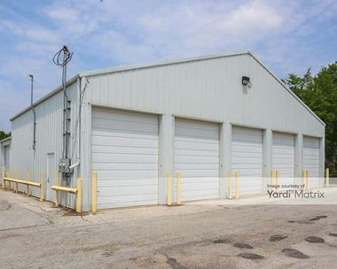 Storage Units for Rent available at 4520 27th Street, Moline, IL 61265