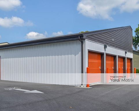 Source URL: https://cdnsc.rentcafe.com/dmslivecafe/3/1838231/1838231-1-2.jpg?width=-1&height=385&quality=80