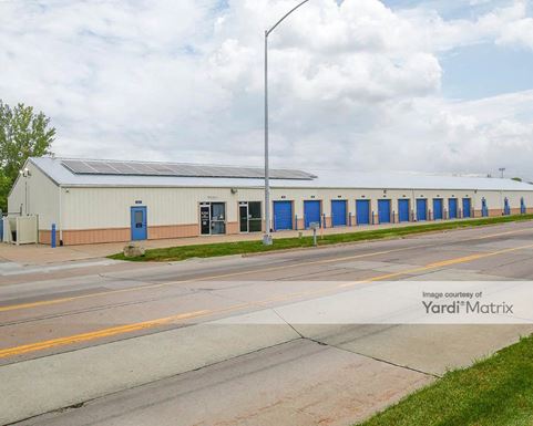 Source URL: https://cdnsc.rentcafe.com/dmslivecafe/3/1838233/1838233-1-5.jpg?width=-1&height=385&quality=80