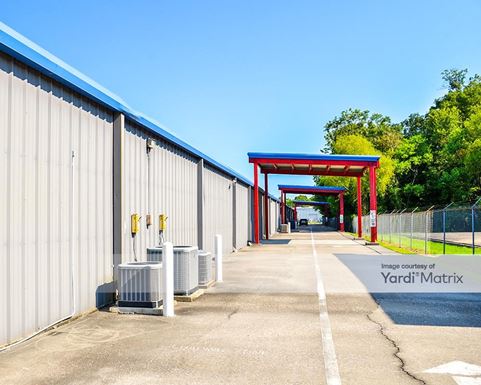 Source URL: https://cdnsc.rentcafe.com/dmslivecafe/3/1838246/1838246-1-4.jpg?width=-1&height=385&quality=80