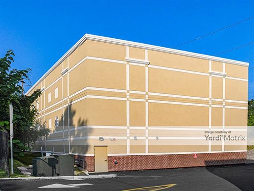 Source URL: https://cdnsc.rentcafe.com/dmslivecafe/3/1838256/1838256-1-5.jpg?width=-1&height=385&quality=80