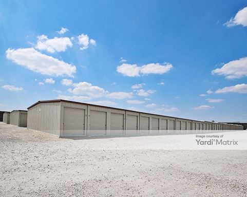 Source URL: https://cdnsc.rentcafe.com/dmslivecafe/3/1838258/1838258-1-4.jpg?width=-1&height=385&quality=80