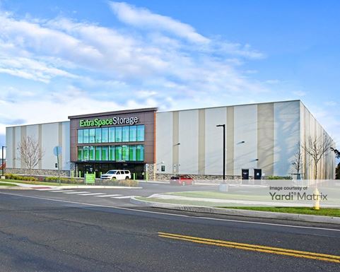 Source URL: https://cdnsc.rentcafe.com/dmslivecafe/3/1838306/1838306-1-2.jpg?width=-1&height=385&quality=80