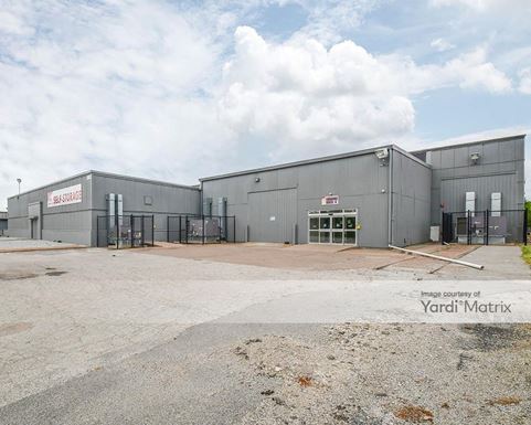 Source URL: https://cdnsc.rentcafe.com/dmslivecafe/3/1838314/1838314-1-4.jpg?width=-1&height=385&quality=80