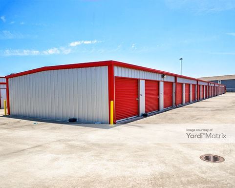 Source URL: https://cdnsc.rentcafe.com/dmslivecafe/3/1838322/1838322-1-4.jpg?width=-1&height=385&quality=80