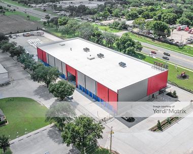 Storage Units for Rent available at 7291 State Road 50, Groveland, FL 34736