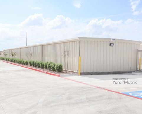 Source URL: https://cdnsc.rentcafe.com/dmslivecafe/3/1838328/1838328-1-4.jpg?width=-1&height=385&quality=80