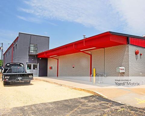 Source URL: https://cdnsc.rentcafe.com/dmslivecafe/3/1838413/1838413-1-3.jpg?width=-1&height=385&quality=80