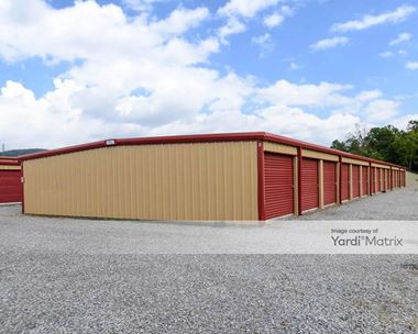 Storage Units for Rent available at 2635 Newport Hwy, Sevierville, TN 37876