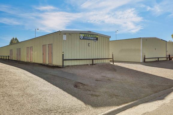 Source URL: https://cdnsc.rentcafe.com/dmslivecafe/3/1842327/Copy_of_1S2A6729(20240827154928186).jpg?width=-1&height=385&quality=80