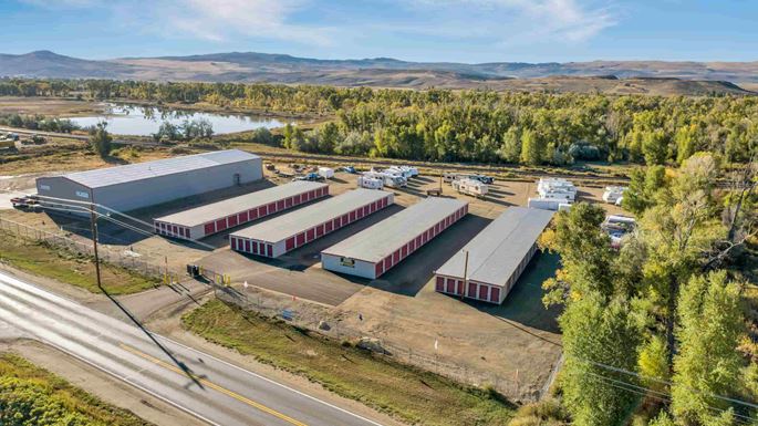 Source URL: https://cdnsc.rentcafe.com/dmslivecafe/3/1842328/Copy_of_DJI_0247(20240827155012692).jpg?width=-1&height=385&quality=80