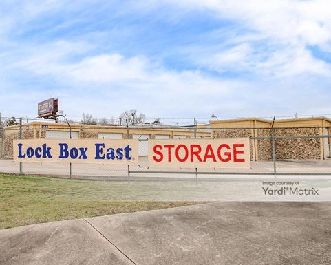 Source URL: https://cdnsc.rentcafe.com/dmslivecafe/3/1846904/1846904-1-4.jpg?width=-1&height=385&quality=80