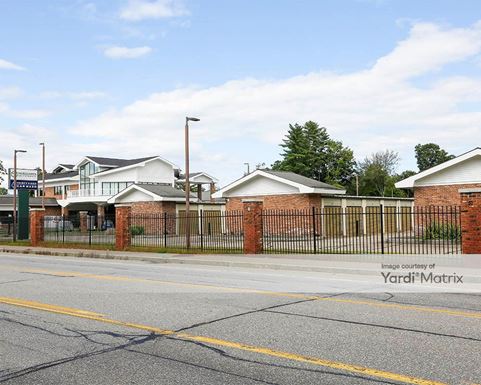 Source URL: https://cdnsc.rentcafe.com/dmslivecafe/3/1846940/1846940-1-3.jpg?width=-1&height=385&quality=80