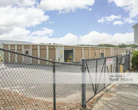 Source URL: https://cdnsc.rentcafe.com/dmslivecafe/3/1846941/1846941-1-3.jpg?width=-1&height=385&quality=80