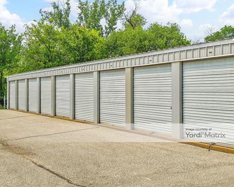 Source URL: https://cdnsc.rentcafe.com/dmslivecafe/3/1846959/1846959-1-2.jpg?width=-1&height=385&quality=80