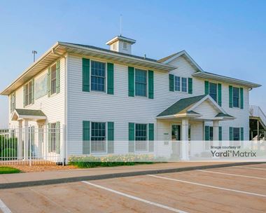 Storage Units for Rent available at 5315 J Street SW, Cedar Rapids, IA 52404