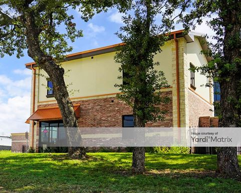 Source URL: https://cdnsc.rentcafe.com/dmslivecafe/3/1847032/1847032-1-3.jpg?width=-1&height=385&quality=80