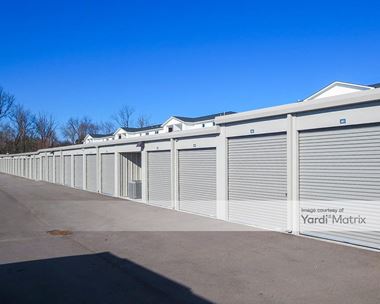 Storage Units for Rent available at 3301 Schlosser Farm Way, Jeffersonville, IN 47130