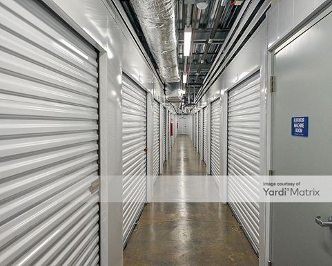 Source URL: https://cdnsc.rentcafe.com/dmslivecafe/3/1847054/1847054-1-4.jpg?width=-1&height=385&quality=80