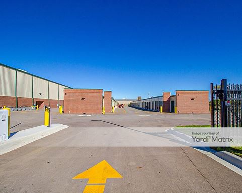 Source URL: https://cdnsc.rentcafe.com/dmslivecafe/3/1847062/1847062-1-3.jpg?width=-1&height=385&quality=80