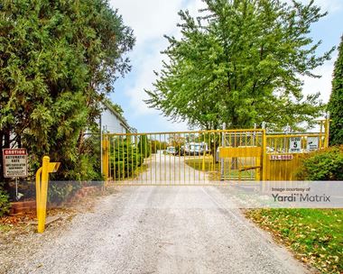 Storage Units for Rent available at 6040 West Farmington Road, Peoria, IL 61604