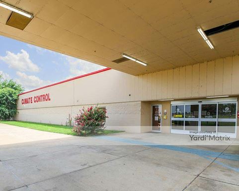 Source URL: https://cdnsc.rentcafe.com/dmslivecafe/3/1852258/1852258-1-3.jpg?width=-1&height=385&quality=80