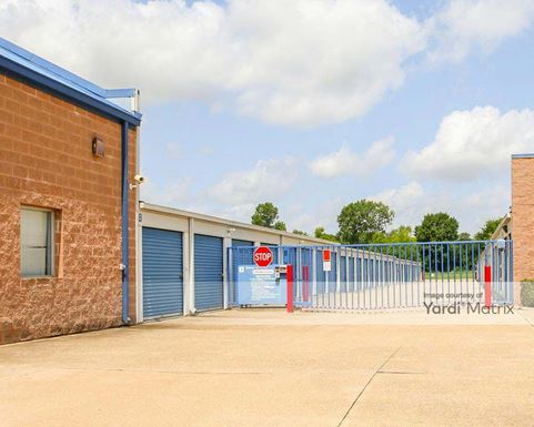 Source URL: https://cdnsc.rentcafe.com/dmslivecafe/3/1852265/1852265-1-3.jpg?width=-1&height=385&quality=80